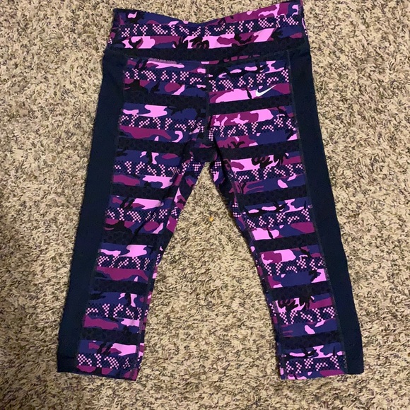 Nike running crop leggings~medium:)